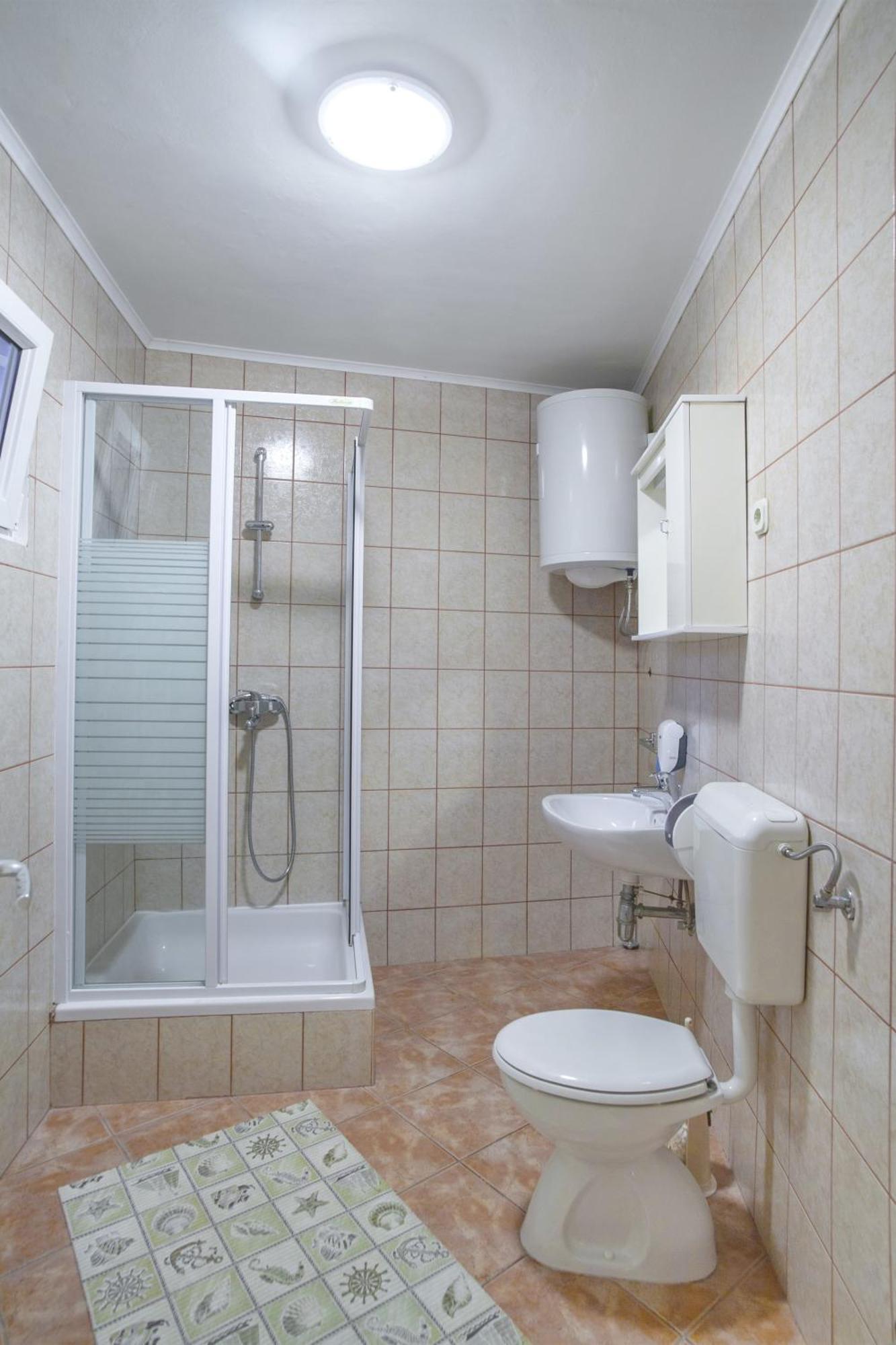 Guest Accomodation Zura Skradin Bilik gambar