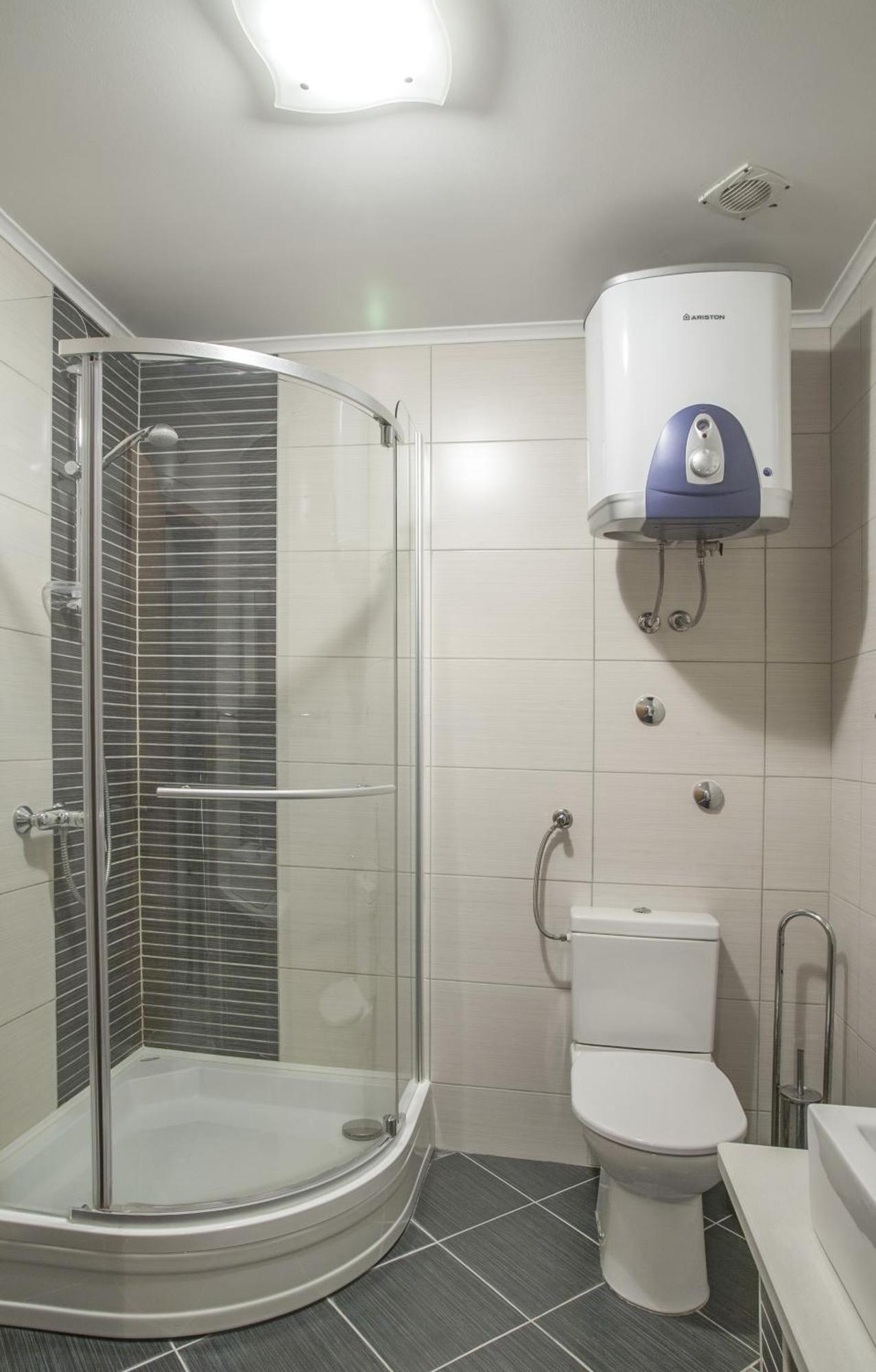 Guest Accomodation Zura Skradin Bilik gambar