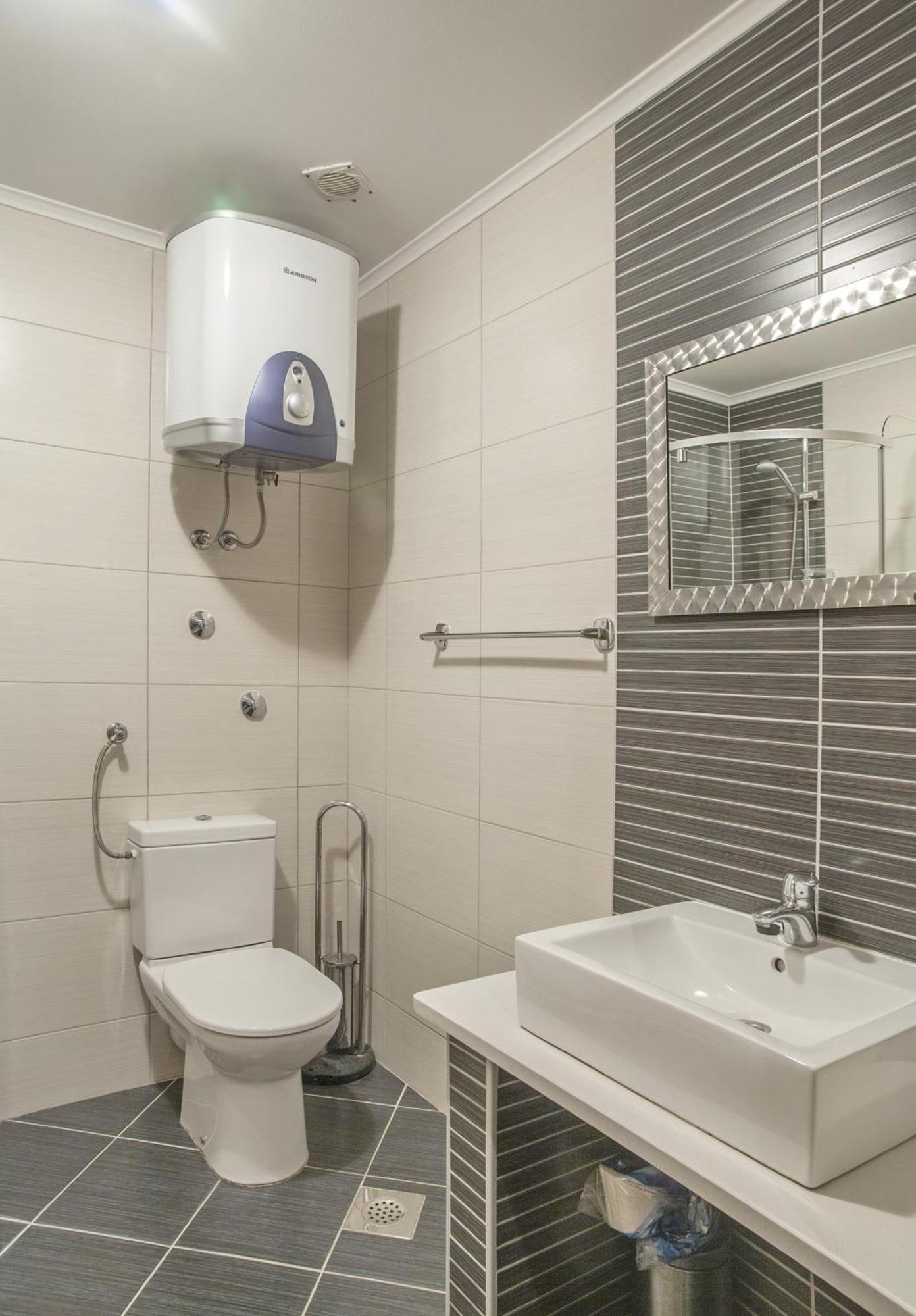 Guest Accomodation Zura Skradin Bilik gambar